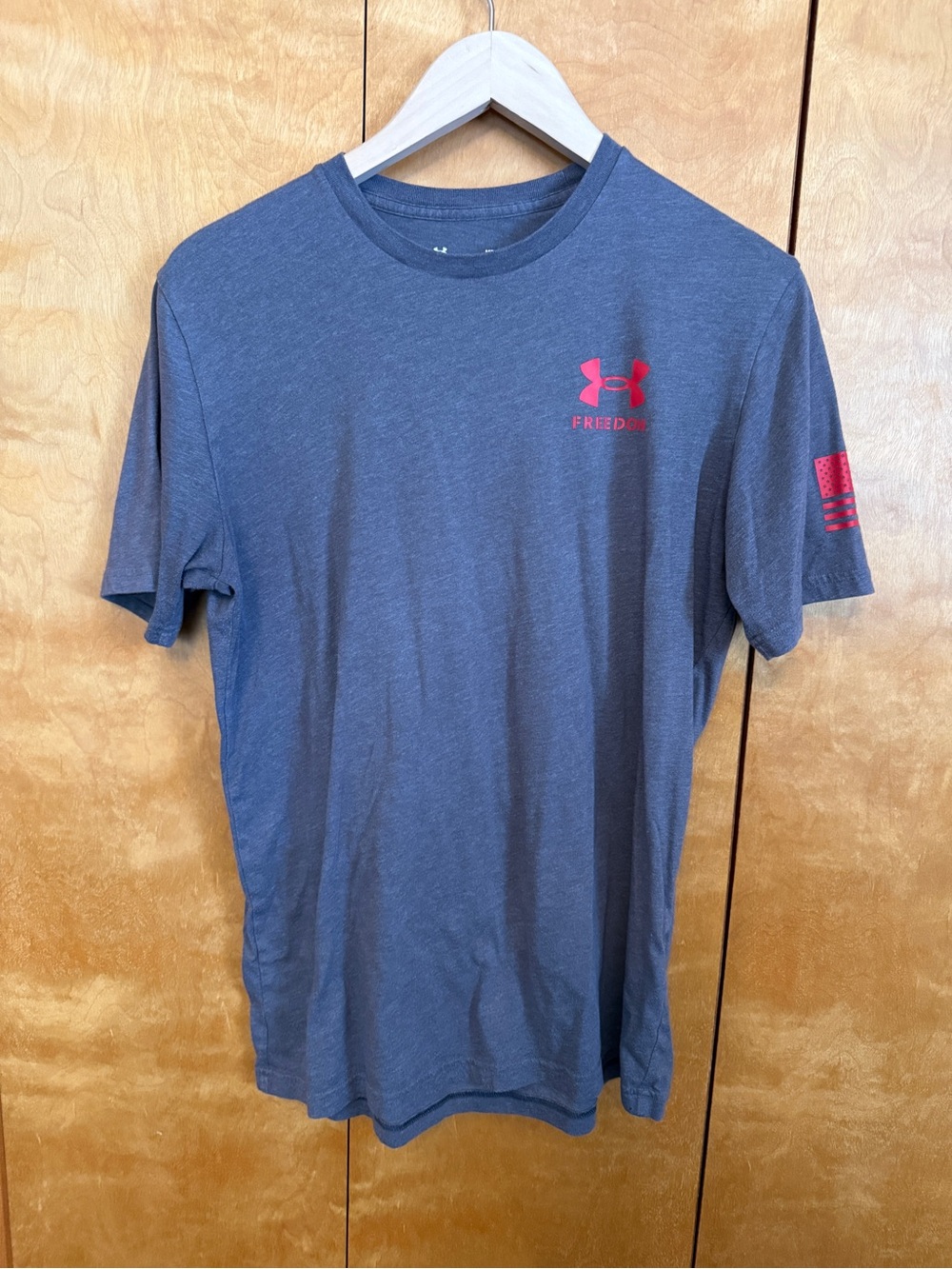 Under Armour Men's Freedom Heather Gray Short-Sleeve Tee size medium